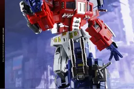 「变形金刚 - TFC」 滚雷擎天柱 3/4图片