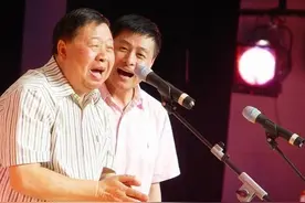 一生就一次！当年马季为何动手打马东？徒弟刘伟感叹师父的不易图片