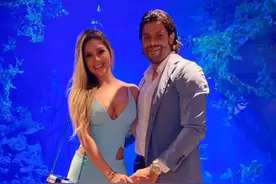 球星胡尔克的奇葩事迹，休妻娶貌美侄女，前妻分走一亿和40套房子图片