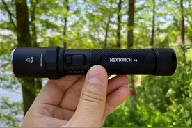 经济实用 小而强大——纳丽德P8便携强光手电筒开箱评测图片