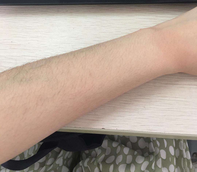 凡士林粉瓶身体乳会长毛