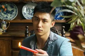 黄景瑜自曝恋爱细节：偶尔斗斗嘴，但会哄到她开心为止图片