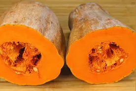 切开的南瓜如何保存？老农教我一招，放一个月也新鲜，真管用