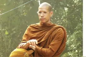 马来西亚一男子出家20多年，拒绝继承亿万家产，父亲为其买下寺庙图片