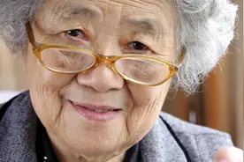 母亲的难处：仨儿，只有小儿子照顾老两口；俩房，不想都给小儿子图片
