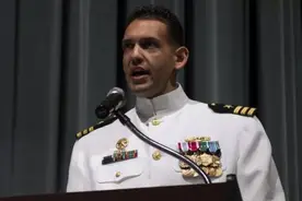 美军对“撞山”潜艇舰长一“炒”了之，没能回答中国的关切图片