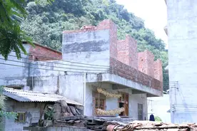贫困户搬新家 危房改造暖人心图片