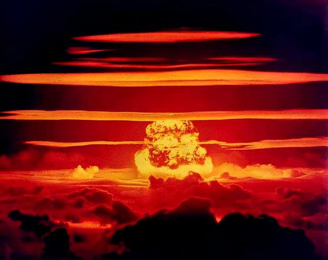 最全合集：88张核爆实验高清照片，全世界已知大型核爆实验2048次