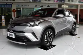 外观很漂亮，开着还省心的日系合资SUV，丰田奕泽IZOA图片