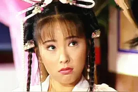 45岁天心罕露面，手扶腰走路一瘸一拐，与韩国老公分离182天图片