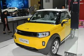 北汽版“mini”实车亮相，续航360公里，比五菱宏光帅气图片