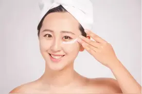 眼周长了脂肪粒，是使用眼霜导致的吗？图片