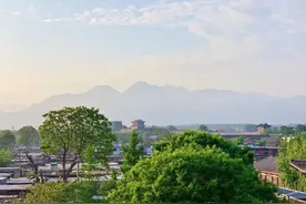 在初夏时光中，邂逅不一样的山海关……图片