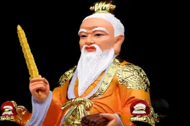 九曜星君不敢迎战，四大天王躲了起来，王灵官为何敢力战孙悟空？图片