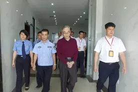 广西来宾医疗腐败窝案透视：500万CT机采购价1500万，预定参数“萝卜招标”图片