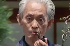 神经质的“变态”作家川端康成，对情爱的描述，都是初恋的阴影图片