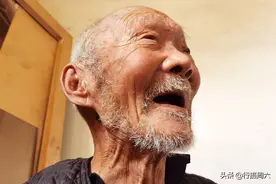 山西102岁老人生活习惯特别，无养生经验，一辈子没进过医院图片
