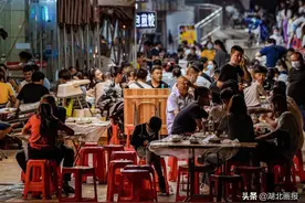 探店｜武汉宵夜江湖的“抗把子”图片