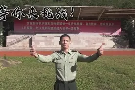兵哥哥徒手仰卧起坐60分钟1457个图片