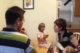 14年前的拇指姑娘，出生时不足一斤，现状让网友大吃一惊图片