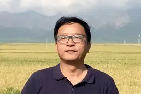 韦晓东： 历史书写的100个瞬间——家乡书编著纪事图片