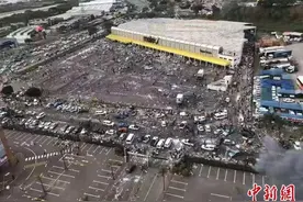 南非华商亲历骚乱：紧张时看了下保险单图片