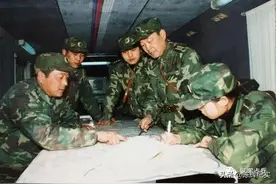 十三年前我在人民日报为将军而歌图片