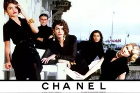 CHANEL秀场90s 复古穿搭灵感来源图片