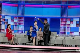 2020年元旦，岳阳市残疾人艺术团央视献艺，看无臂团长与管彤共舞图片