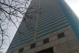 2020-04-16深圳地标建筑-地王大厦图片