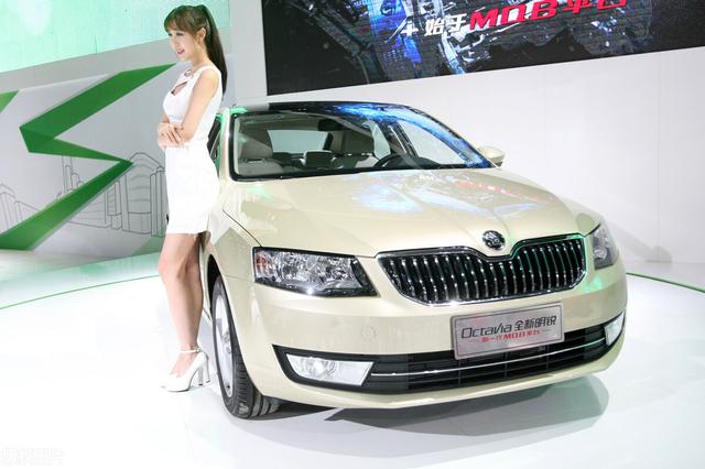 在上海大众POLO和斯柯达晶锐之间怎么选择呢？