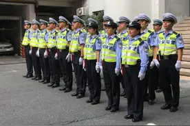 全年协助破案1.3万余起！上海首批勤务辅警上岗一周年，做了这些事图片