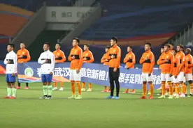 2：0，开门红！这场胜利献给英雄的城市图片