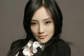 17岁李小璐演禁片获金马影后，《天浴》到底讲了什么？图片