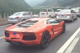 为啥高速上看不到豪车？土豪都不走高速吗，有钱人：太亏了图片