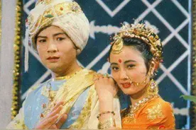 “玉兔精”李玲玉：嫁给犹太富商后，与混血儿子的生活很特别图片