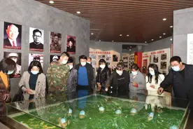 “永远跟党走——葫芦岛红色记忆基层行”志愿宣讲活动启动图片