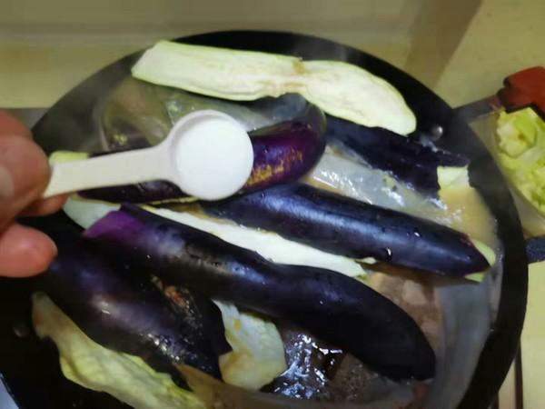 它含18种氨基酸，贵也得买，有条件1周吃1次，不愁孩子长身体