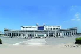 校门最气派的高校图片