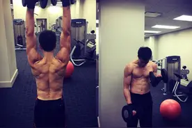 CBA拥有漂亮腹肌的球员，郭艾伦线条明显，高尚反背乌龟壳图片