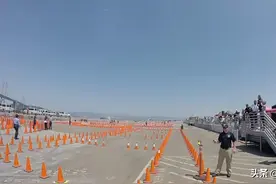 第一视角美式重型机车比赛视频图片