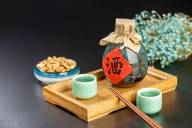 《儒林外史》中的吃喝：打败你的不是情商智商，而是小道消息图片