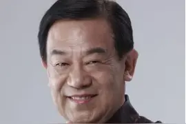 老戏骨高明：1部戏荣获5个影帝头衔，儿子很面熟却叫不出名字图片