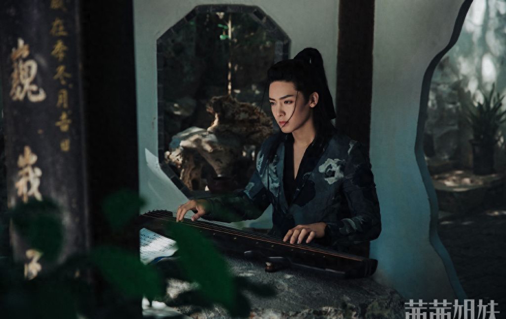 侯明昊时尚古风大片写真图片