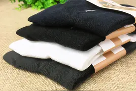 鞋子穿得太臭了，怎么除臭有技巧，赶紧试试这几招图片