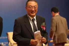 道德舆论遣责柳传志杨元庆等资本家是维护人民利益的重要手段图片