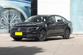 大众加入“价格战”，降至10万内，一箱油950公里，实拍全新速腾图片