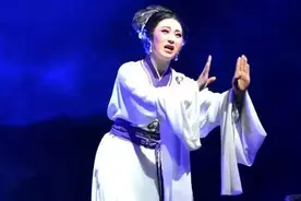 国家一级演员周妙利演唱越剧《珍珠塔-珍珠宝塔有七层》图片