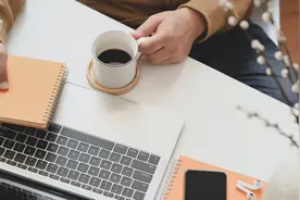 Excel里把人“逼疯”的时间刻度，原来2步就能整理好图片