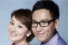 这对著名主持人夫妻，深受观众喜爱，恩爱十八年生两子，幸福美满图片
